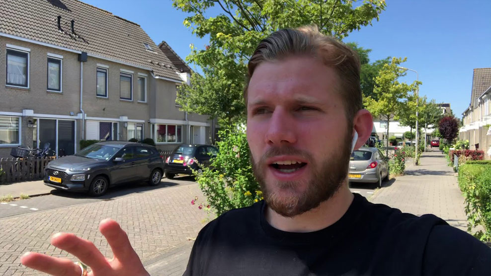 Wie is Boyd Hoek en is hij een scam?
